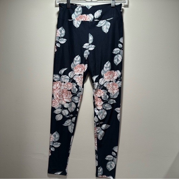 New LulaRoe OS Soft Leggings One Size  2-10 Small-Large Floral Roses Pink Black - Picture 10 of 12